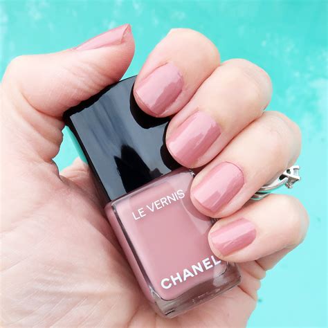 chanel daydream nail polish review